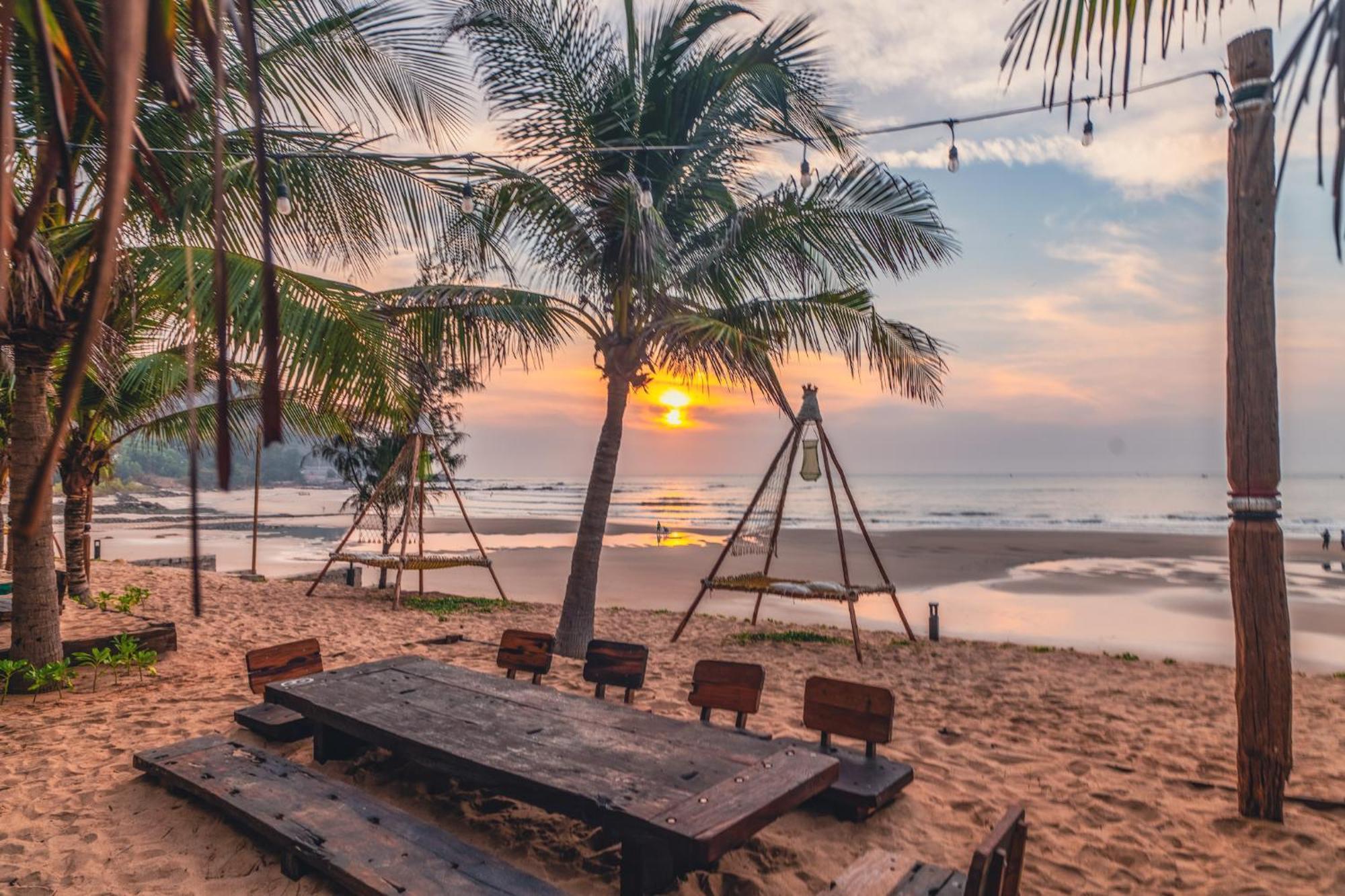 Long Hai Channel Beach Resort Bagian luar foto