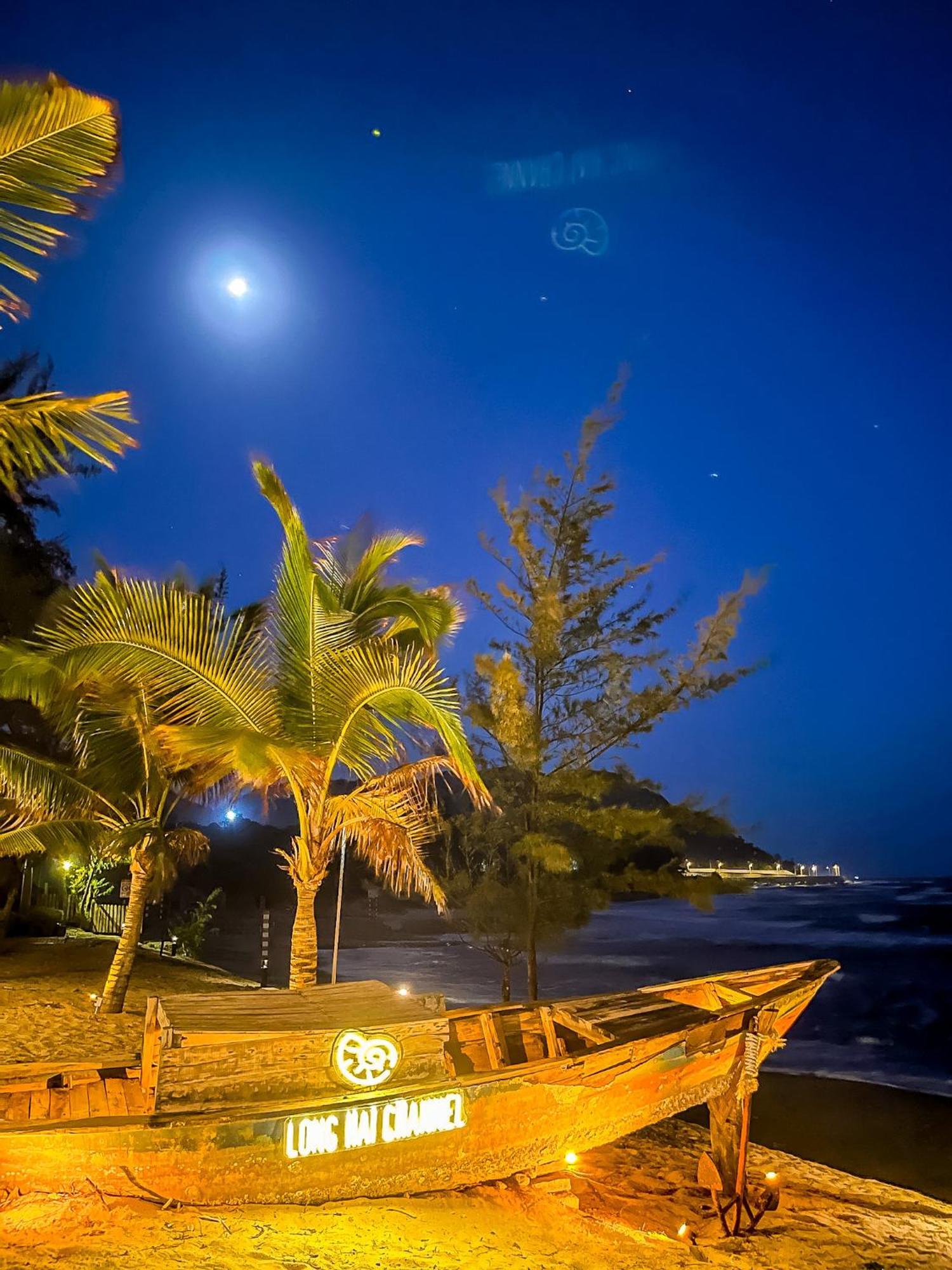 Long Hai Channel Beach Resort Bagian luar foto