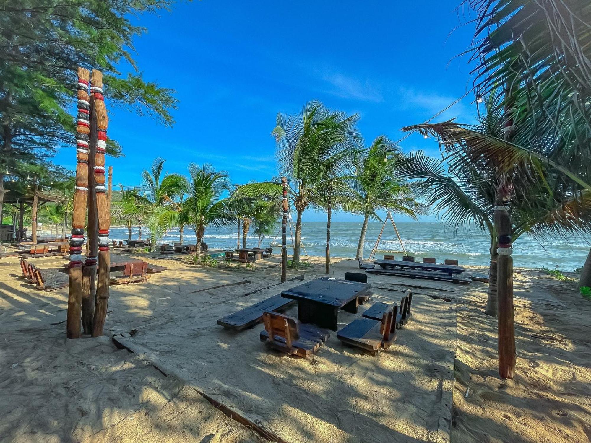 Long Hai Channel Beach Resort Bagian luar foto